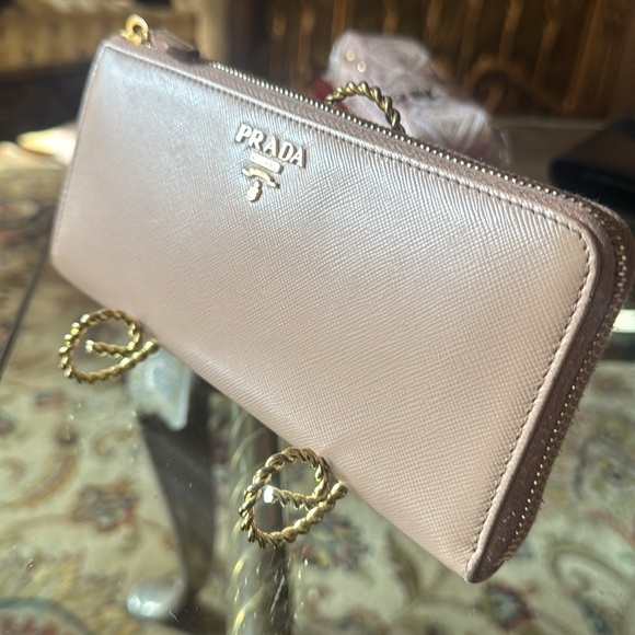 Prada Wallet - Picture 11 of 11